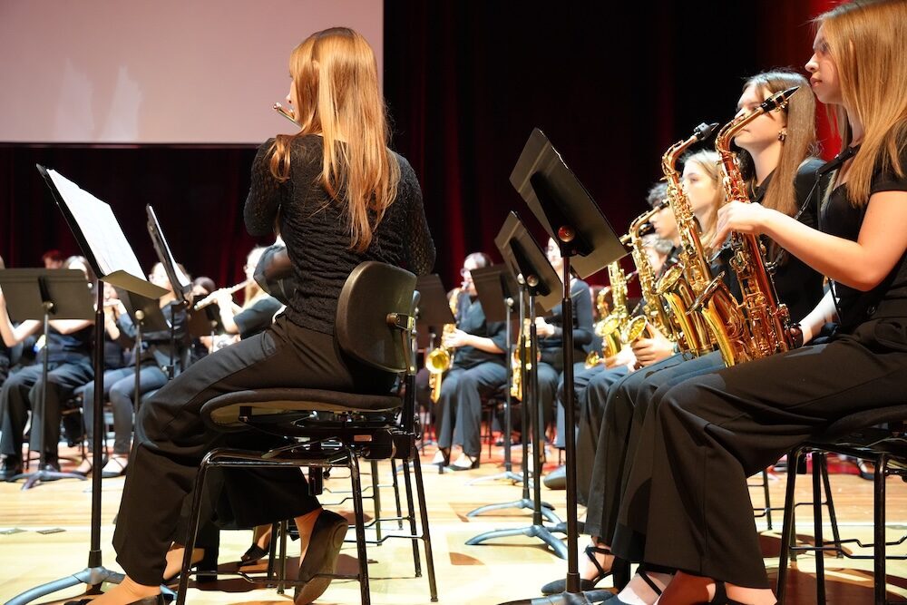 Flöte und Saxofone im Blasorchester BonaVento, Best of Schulwerk in Augsburg